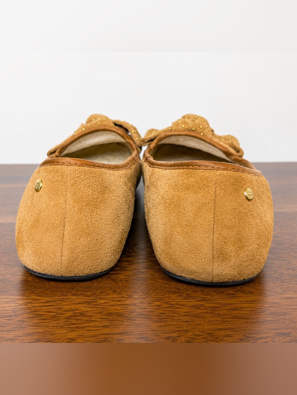 UGG Suede Bow Ballet Flats Studded Chestnut Brown Women’s Size 8 - Picture 2 of 4